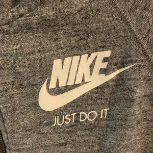 Women’s nike gray light sweater